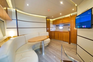 Luxuriöse private Yacht 70' + 2 Jetski