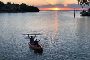 Miami : Croisière de 2 heures au coucher du soleil pour 4 personnes maximum.