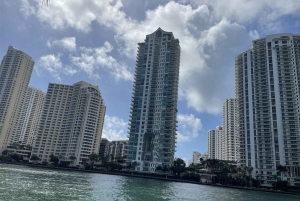 Miami: 2 hours Private City Tour by Air-Conditioned Vehicle