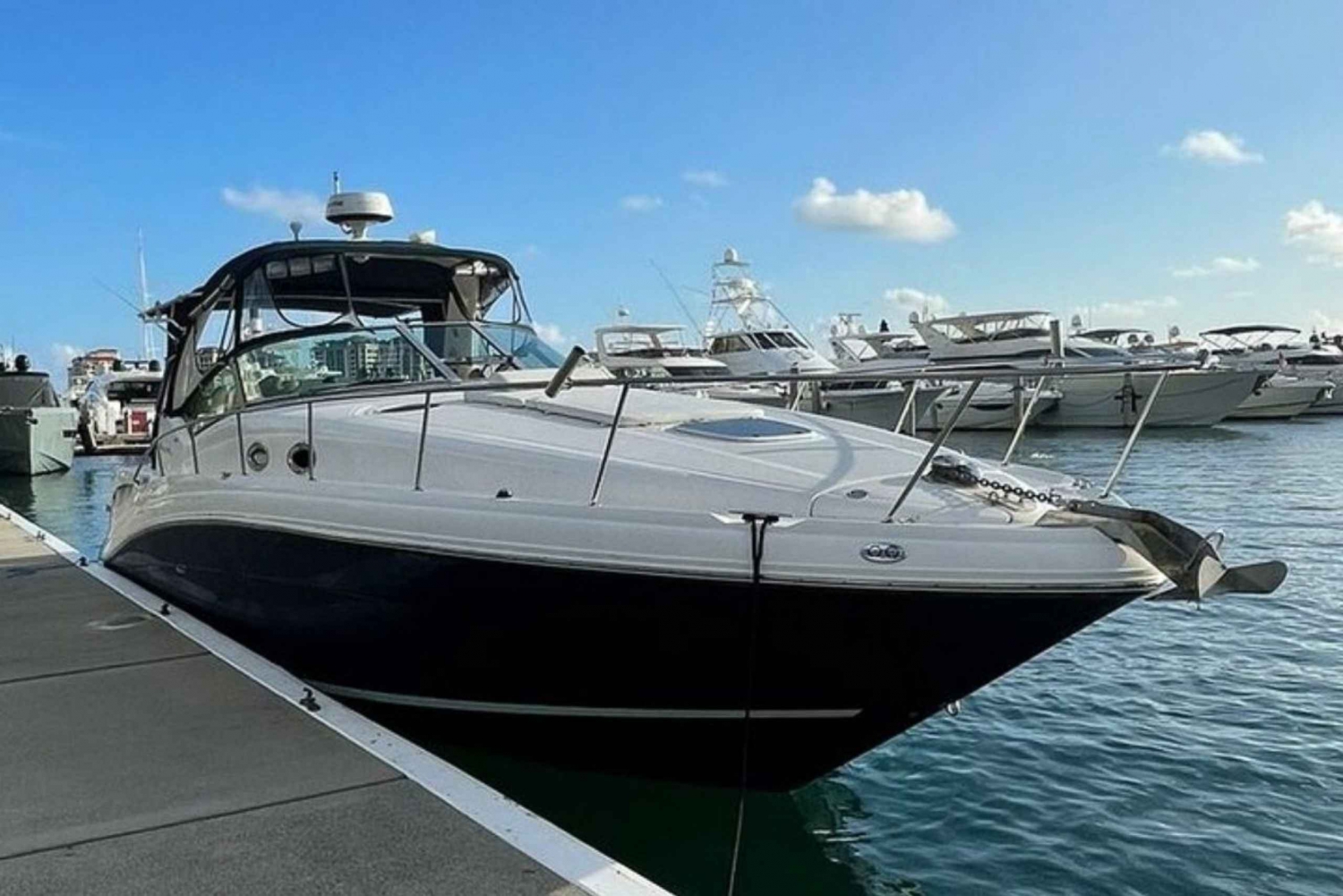 Miami: 34-Foot Sundancer Boat Rental