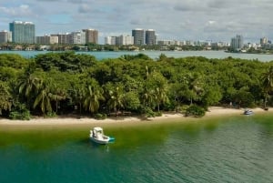 Miami: 4-Hour Island Hopping Boat Trip with Floating Mat