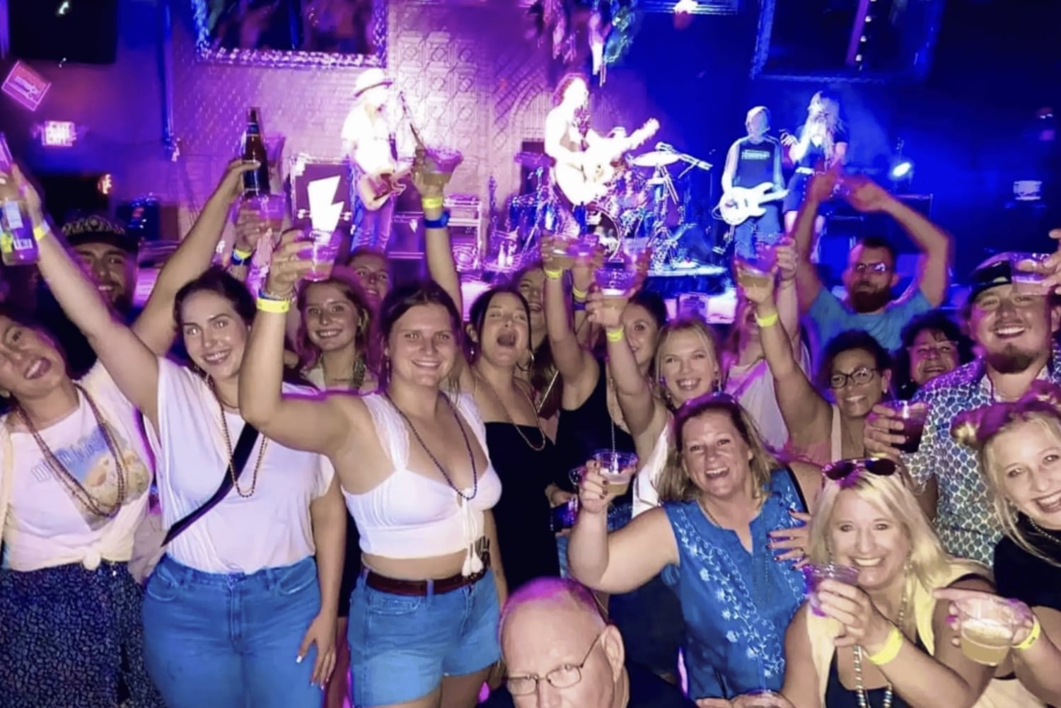 Майами: 4 заведения за 1 ночь, включая специальные предложения на напитки