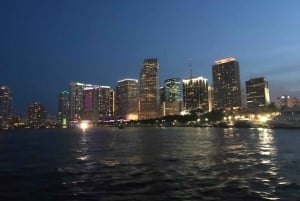 Miami: Rejs łodzią motorową z widokiem na fajerwerki z okazji 4 lipca