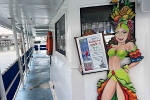 Miami: 90-Minute Sunset Cruise with the Mojito Bar on Board