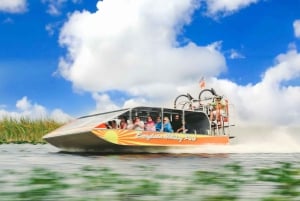 Miami: Alligator Spotting Airboat with Pick-Up/Drop-off