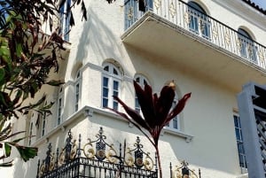 Miami Art Deco Jewels Small Group & Exclusive Access Tour