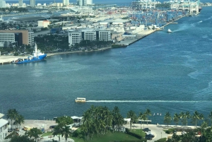 Miami Beach en Miami Biscayne Bay SKYLINE Watertaxi Cruise