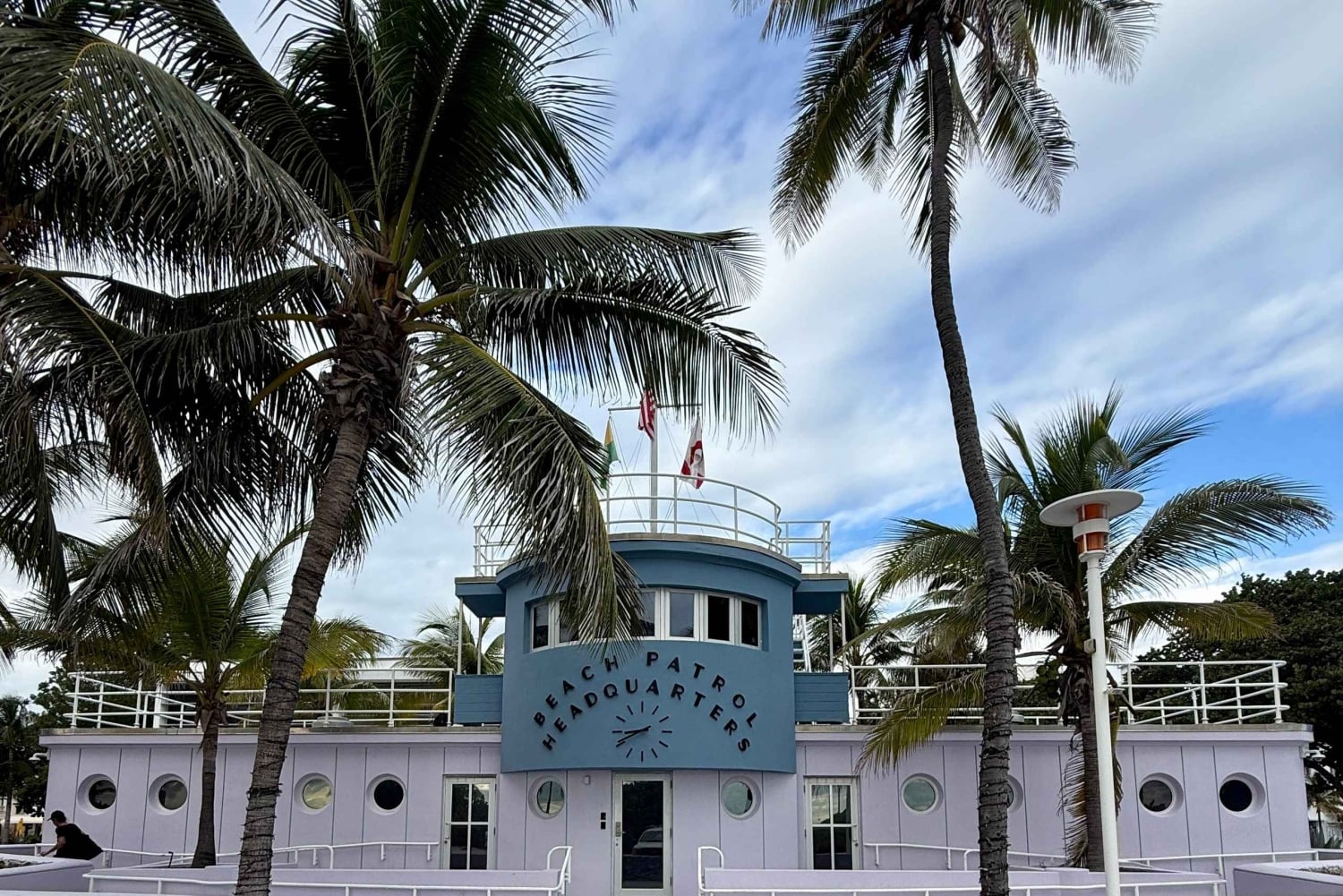 Miami Beach: tour a pie por el art déco y celebración al atardecer