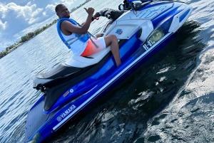 Miami Beach: Boat Ride and Jet Ski Rental