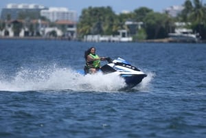 Miami Beach: ¡Aventura en moto acuática con paseo en barco gratis!