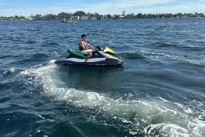 Miami Beach: motos acuáticas y paseo en barco