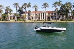 Miami Beach: Private Boat Tour with Captain