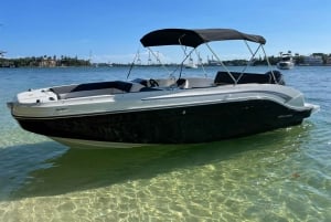 Miami Beach: Private Boat Tour with Captain