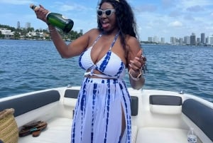 Miami Beach: Private Boat Tour with Captain