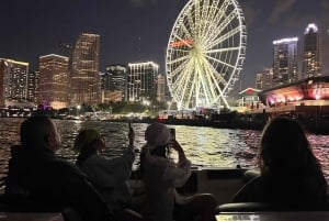 Miami Beach: Private Boat Tour with Captain