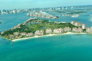 Miami Beach: Private Romantic Sunset Flight with Champagne
