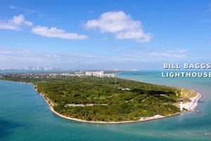 Miami Beach: Private Romantic Sunset Flight with Champagne