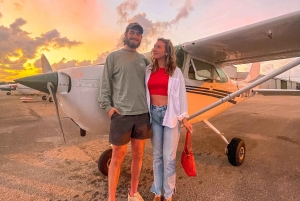 Miami Beach: Private Romantic Sunset Flight with Champagne