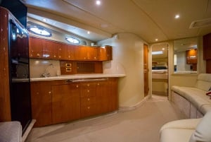 Miami Beach: Privat yachtutleie med kaptein og champagne