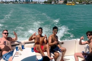 Miami Beach: Private Yacht Rental with Captain and Champagne