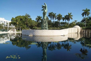 Miami Beach: Miami Miami Beach: Self-Guided Walking Tour with App