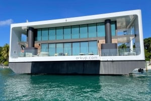 Miami Beach: Spectacular Sandbar & Skyline Boat Tour