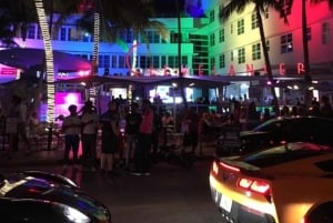 マイアミ：現地ガイドと一緒に屋台の食べ物を楽しむ最高のグルメツアーをお楽しみください