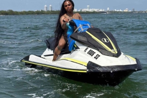 Miami: Alquiler de motos acuáticas en la Bahía de Biscayne y paseo en barco gratis