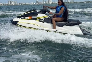 Miami: Alquiler de motos acuáticas en la Bahía de Biscayne y paseo en barco gratis