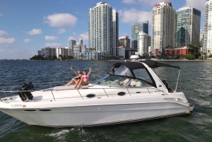 Miami Boat Tour for up to 12 People 2hr