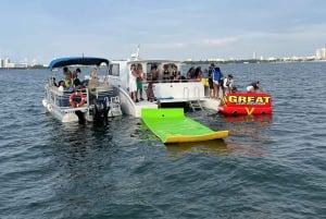 Miami: Day Boat Party with Jet Ski, Drinks, Music and Tubing