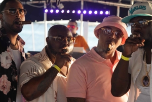 Miami: Booze Cruise Boat Party com DJ, petiscos e open bar