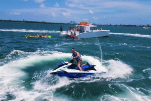 Miami: Katamaran-Kreuzfahrt mit Wassersportpaket und Party