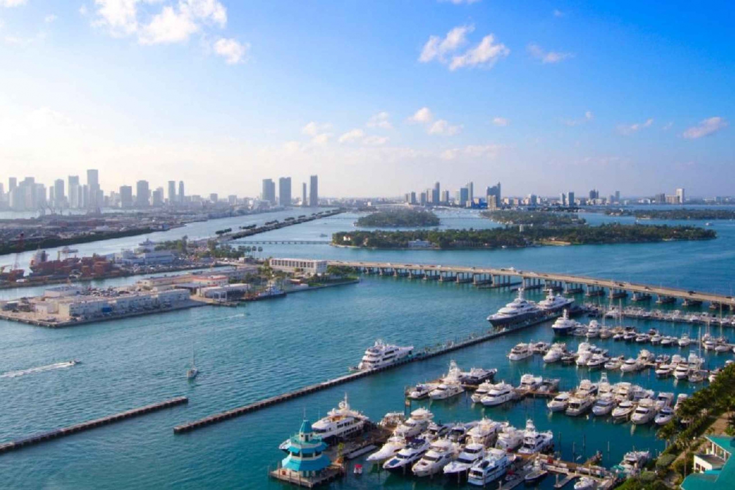 Miami: City Tour and Speedboat Experience