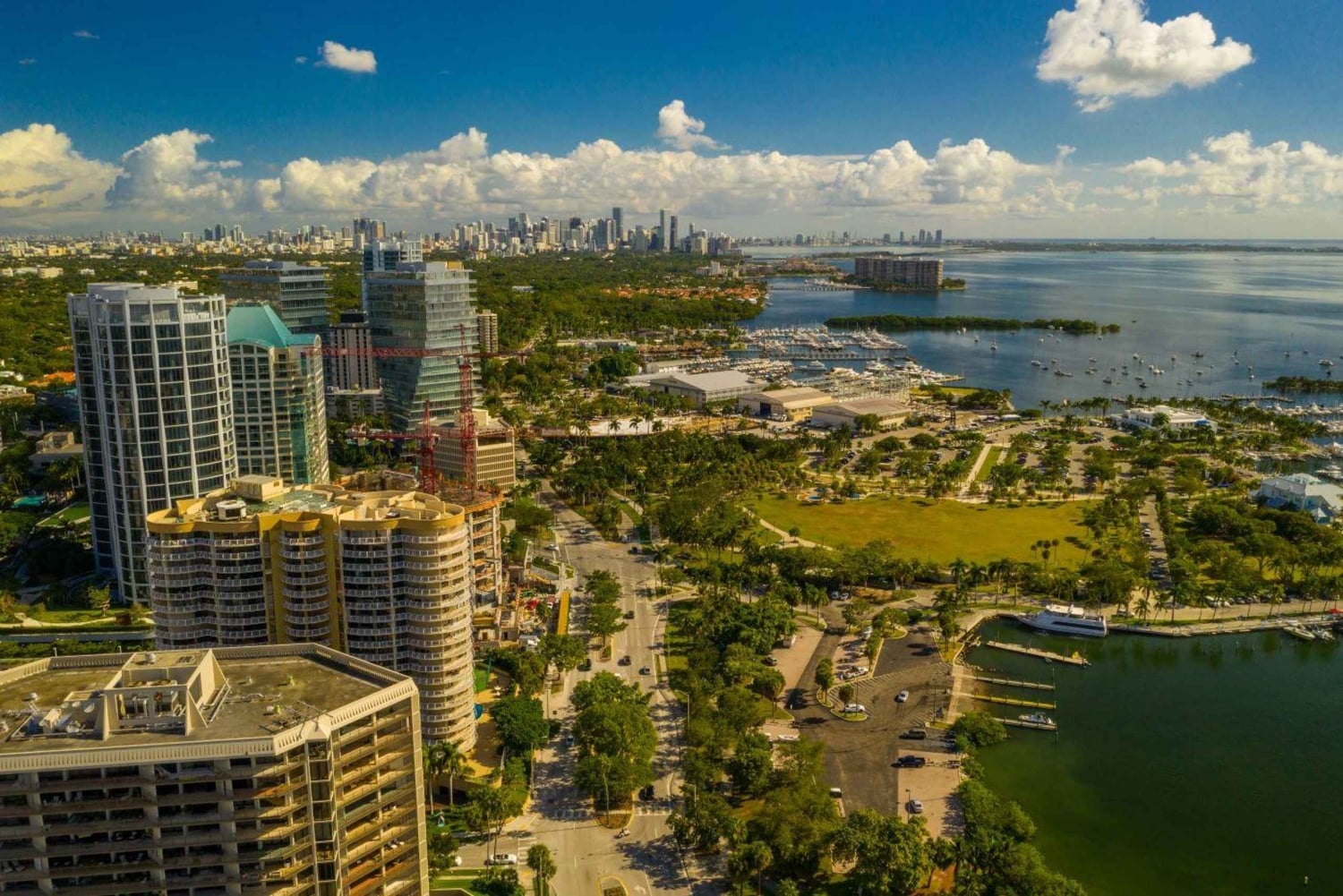 Miami: Coconut Grove & Coral Gables Private Tour