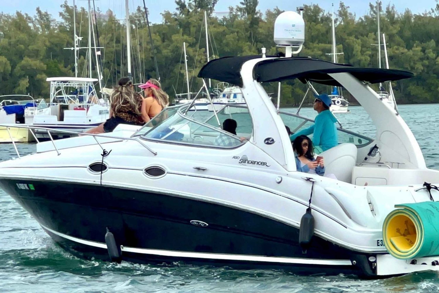 Miami : Location de bateau privé/visite nocturne avec capitaine