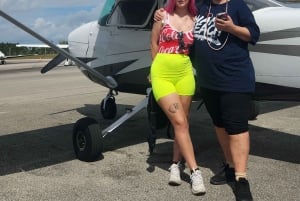 Miami: Downtown Private Airplane Tour with Free virvoitusjuomat