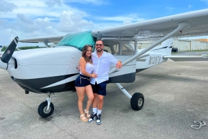 Miami : Visite privée du centre-ville en avion avec boissons non alcoolisées gratuites