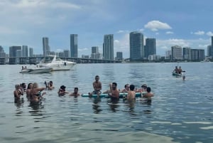 Miami Extreme Aquatic Experience : Båt, vattenskoter, vattenleksaker