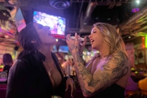 Miami: Bar Crawl met gids, korting op drankjes en toegang tot de club