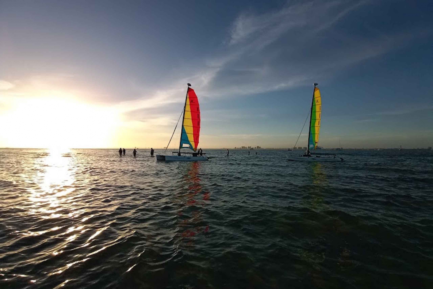 Miami: Intimate Sailing in Biscayne Bay w/ Food and Drinks