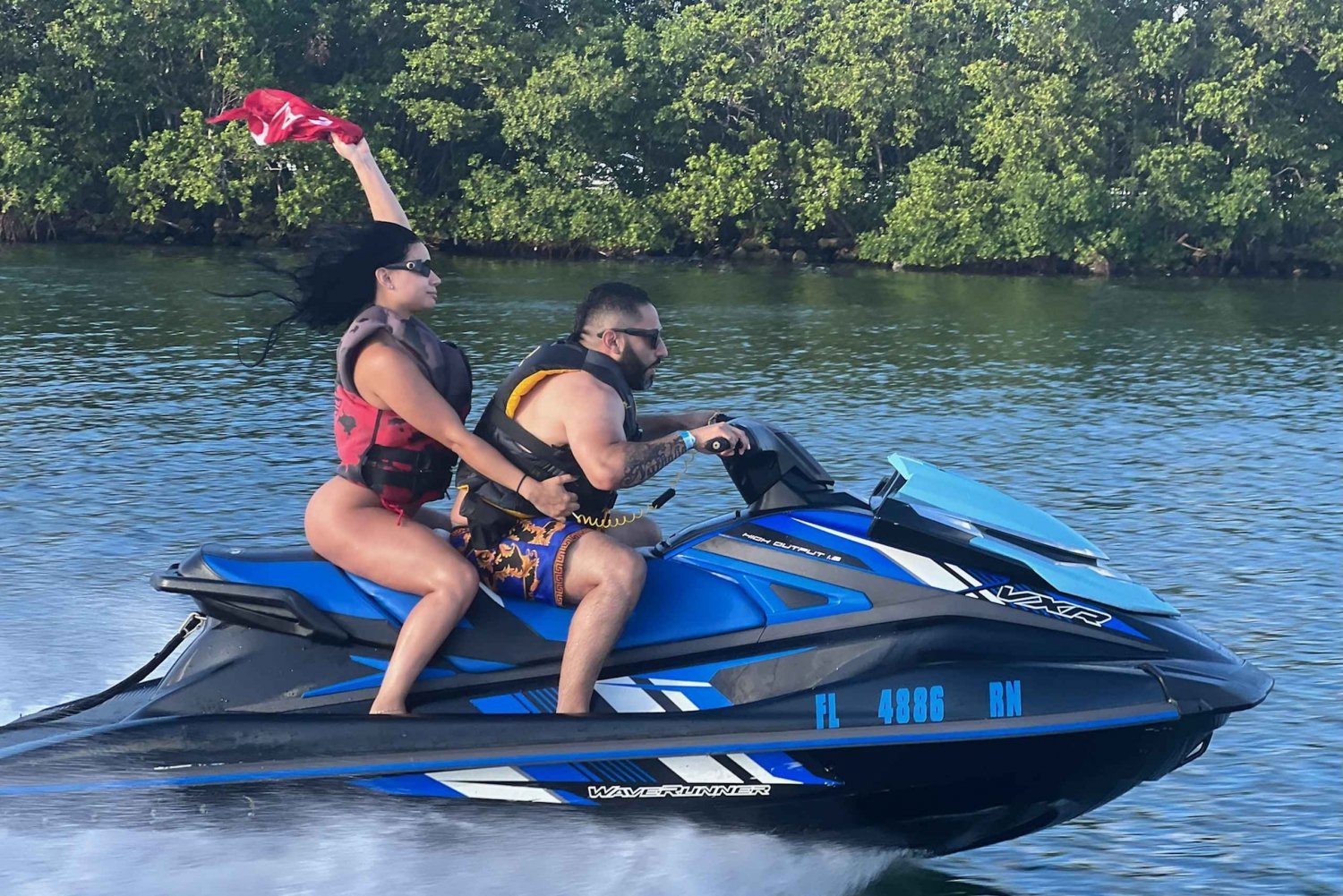 Miami: Aventura de jet ski com passeio de barco em North Bay Village