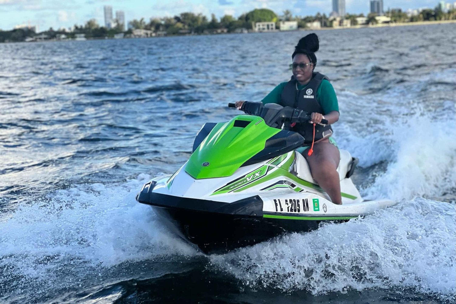 Miami: Aventura en moto acuática con paseo en barco desde el centro de la ciudad