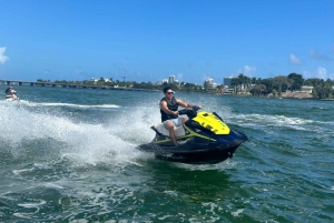 Miami: Jet Ski Abenteuer mit Bootsfahrt von Downtown