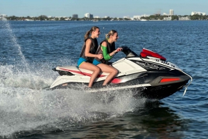 Miami: Aventura en moto acuática con paseo en barco desde el centro de la ciudad