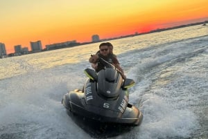 Miami: Aventura en moto acuática con paseo en barco en North Bay Village