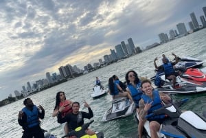 Miami: Aventura en moto acuática con paseo en barco de cortesía