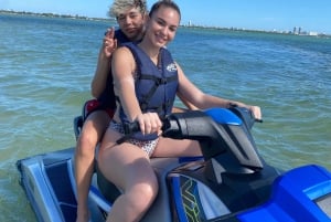 Miami: Aventura en moto acuática con paseo en barco de cortesía