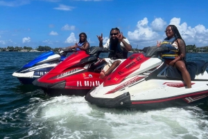 Miami: Aventura de Jet Ski com passeio de barco de cortesia