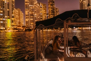 Miami: Luksuriøst e-båtcruise med vin- og charcuteribord
